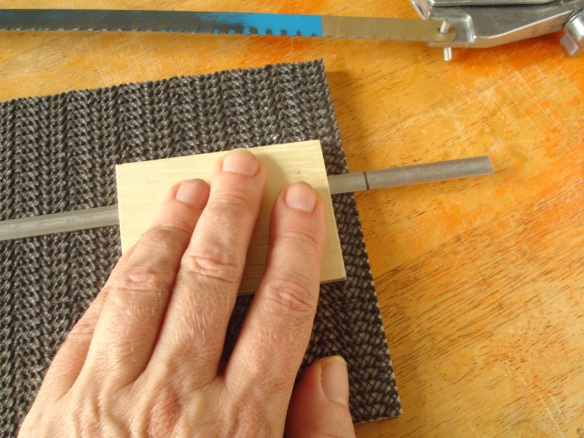 using gripping block with additional 'finger plate'